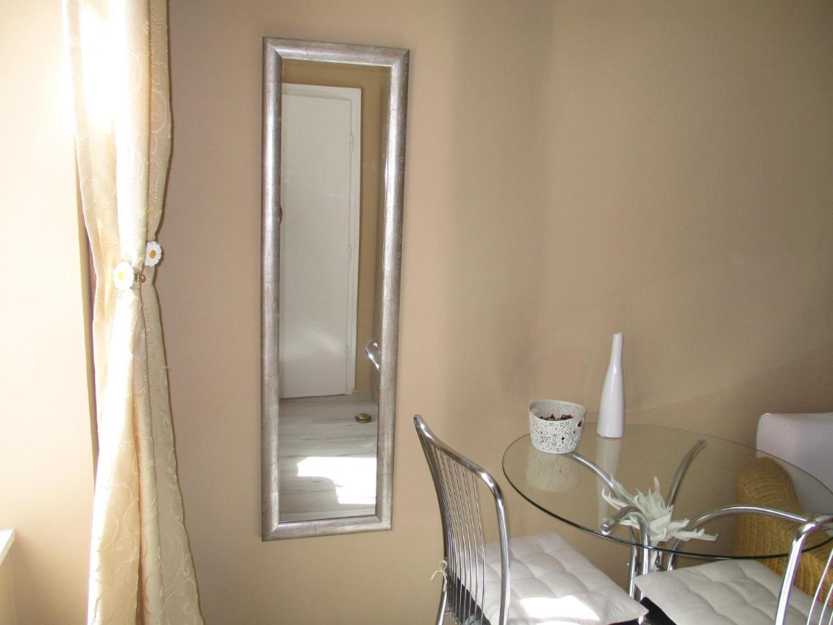 Ferencesek Apartman Pécs Esterno foto
