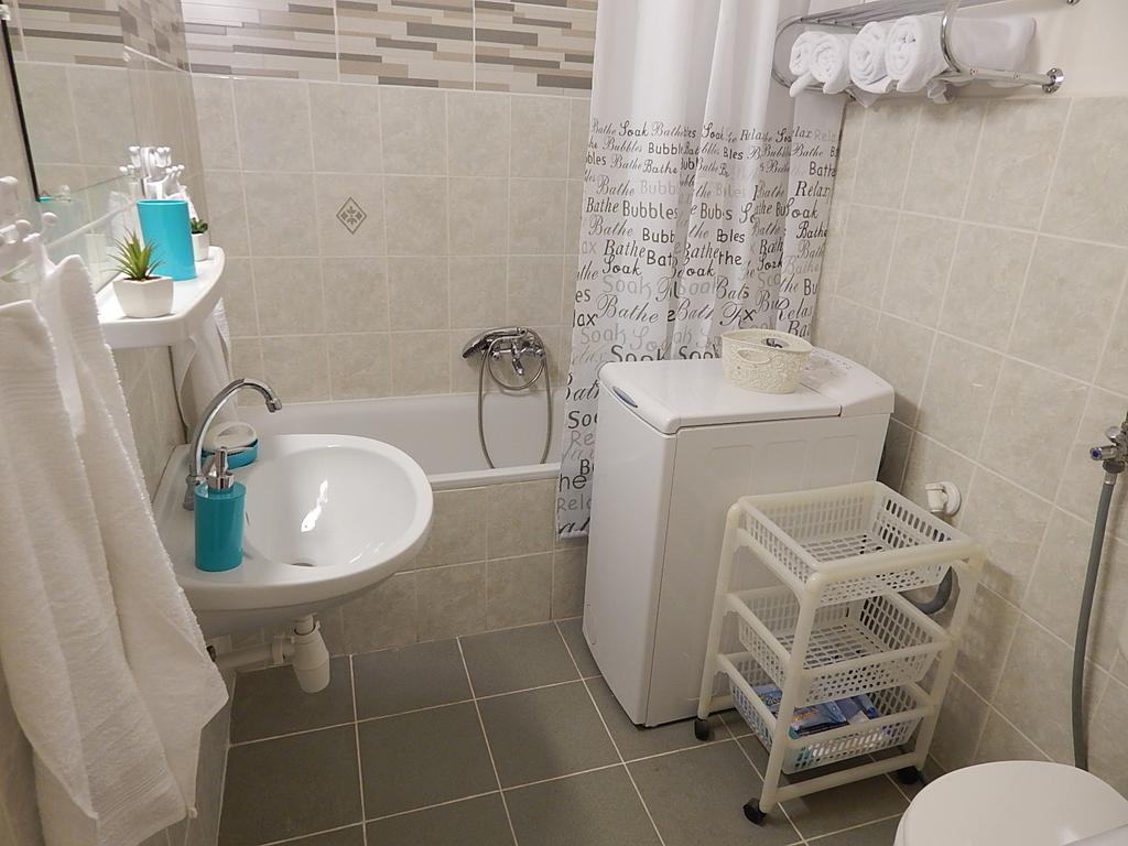 Ferencesek Apartman Pécs Esterno foto