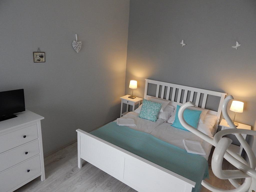 Ferencesek Apartman Pécs Esterno foto